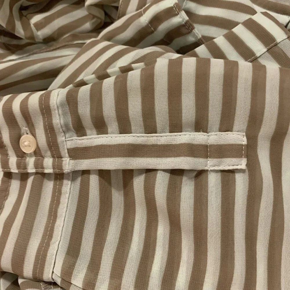 Old Navy. Size SP. Long Sleeve, Button Down, Sheer Shirt. Button Cuffs. B22 - Picture 6 of 7